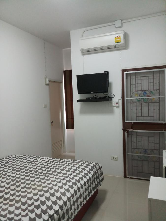 Jc Guesthouse @ Suratthani Airport Surat Thani Exterior foto